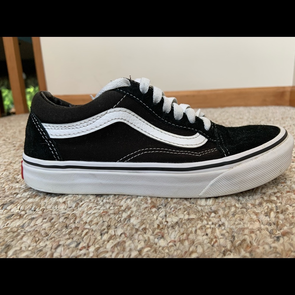 Black Classic Old Skool Vans